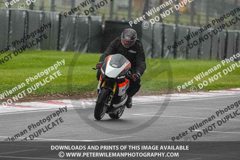 donington no limits trackday;donington park photographs;donington trackday photographs;estoril;event digital images;motorbikes;no limits;no limits trackdays;peter wileman photography;portugal;trackday;trackday digital images;trackday photos